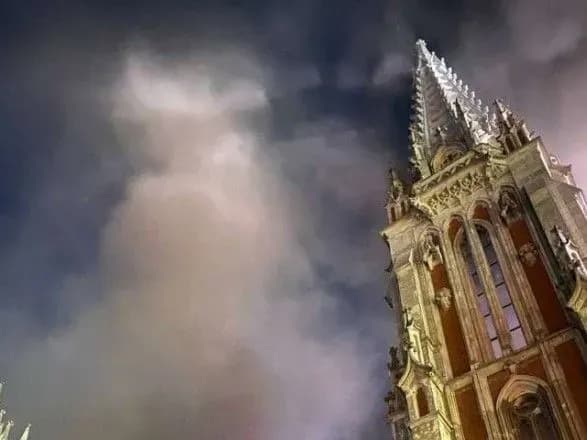 Зеленський доручив Шмигалю невідкладно реставрувати костел Святого Миколая і встановити новий орган