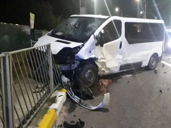 На в'їзді в Ірпінь сталась масштабна ДТП за участі трьох авто, щонайменше 5 постраждалих