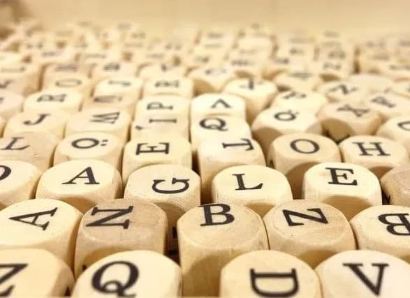 Україні потрібні десятиліття, щоб перейти на латиницю. Науковець про пропозицію Данілова