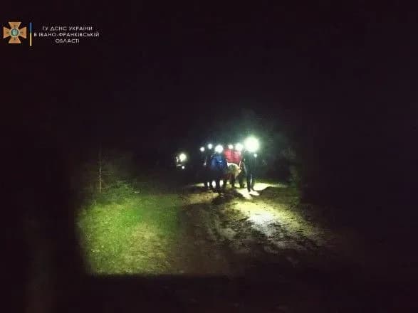 Вибух після розведення туристами багаття у Карпатах: відкрито провадження