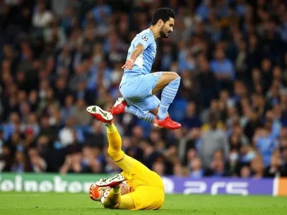 Ліга чемпіонів: Зінченко взяв участь у перемозі в матчі з дев’ятьма голами