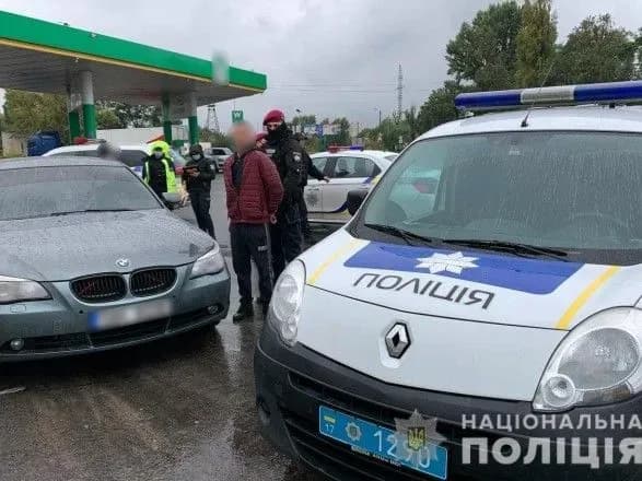 Стрілянина у Полтаві: чоловік викрав жінку та поранив перехожого