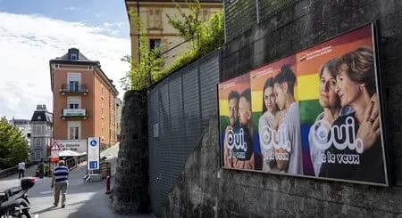 Швейцарія підтримує узаконення одностатевих шлюбів на референдумі