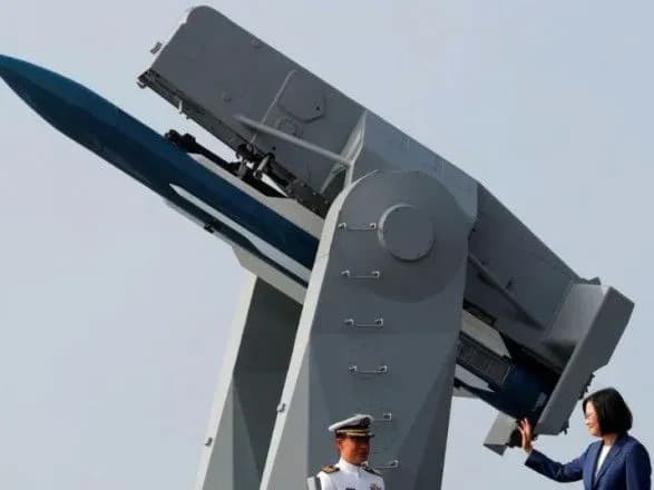 У Тайвані заявили, що для стримування Китаю необхідна зброя дальнього радіусу дії