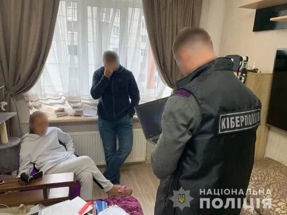 СOVID-сертифікат за 1,2 тис. грн: у Києві пара підробляла медичні документи