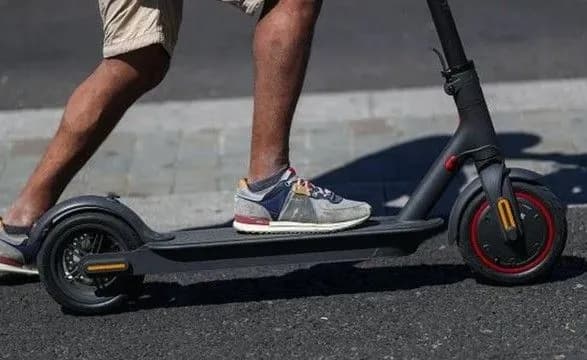 У Львові суд визнав водія електросамоката винним у ДТП з Lexus і призначив 800 грн штрафу