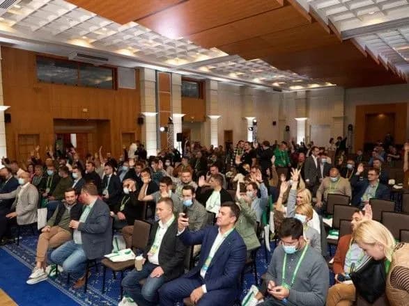 Засідання "Великої фракції": завтра "слуги" заслухають доповіді по Донбасу і обговорять кадрові питання