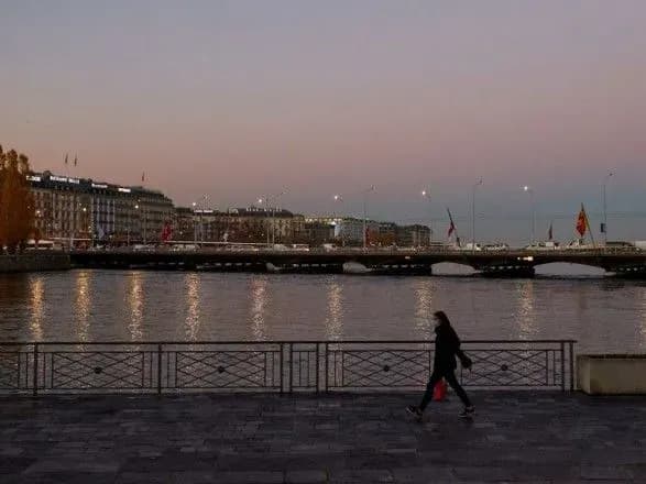 Вмов друга на щеплення та отримай вечерю в ресторані: у Швейцарії незвично підвищують рівень вакцинації