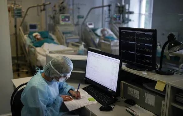 У Росії зареєстрували максимальну кількість випадків COVID-19 від липня