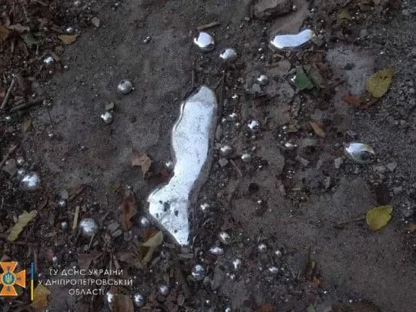 У Кривому Розі посеред вулиці розлили понад кілограм ртуті