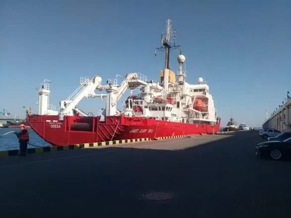 Британський криголам вже в Україні: в Антарктичному центрі розповіли про "ціну питання"