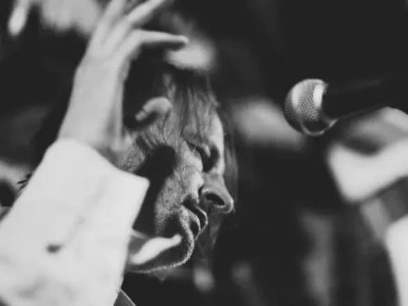 Помер фронтмен гурту “Мертвий Півень” Михайло Барбара