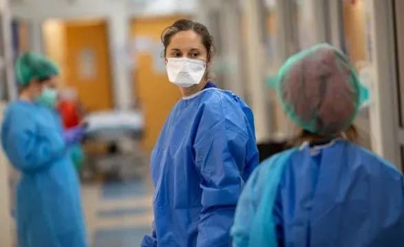 Нова Зеландія ввела обов'язкову вакцинацію для медичних працівників