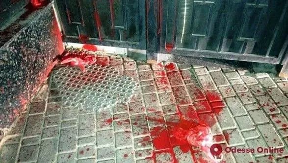 Полиция расследует хулиганство под Генконсульством РФ в Одессе
