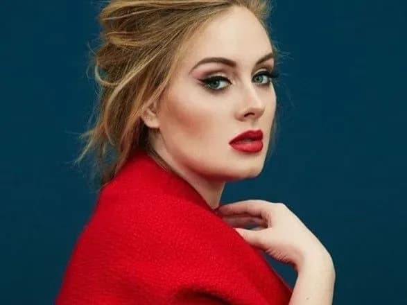Адель повертається: співачка анонсувала вихід нового альбому