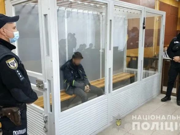 Вбивство поліцейського в Чернігові: чотирьом підозрюваним повідомлено про нову підозру