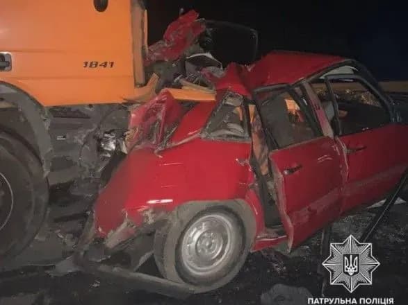 На Житомирщині сталася ДТП: двоє людей загинули на місці