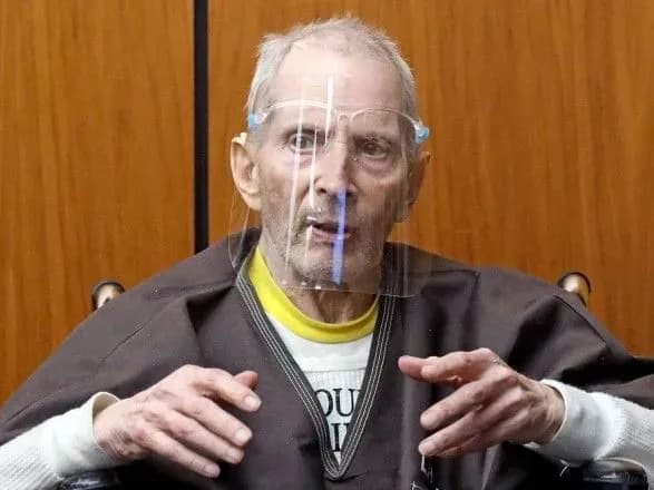 У США мільйонера Дарста підключили до ШВЛ. Три дні тому його засудили до довічного терміну