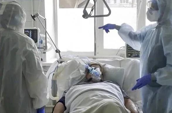 У США дослідили, що невакциновані люди мають в 11 разів вищий ризик померти від штаму Delta