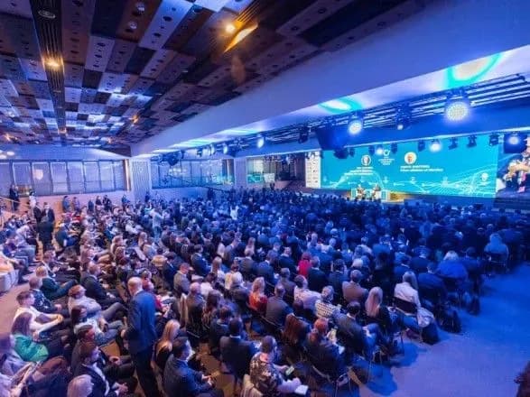 Про що говорили на цьогорічному КМЕФ: топ-3 дискусії Київського міжнародного економічного форуму 2021