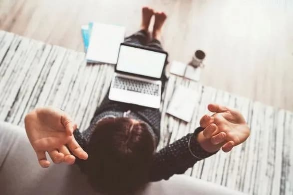 Головний санлікар Херсонщини закликав перевести людей на дистанційну роботу через погіршення ситуації з COVID-19