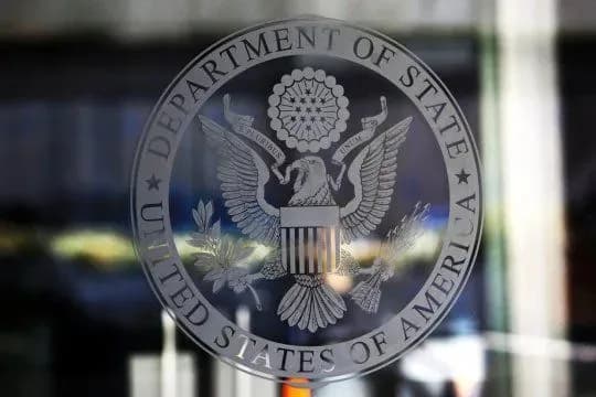 Держдеп США відніс бажаючих отримати візу росіян та ще 9 громадянств до "бездомних національностей"