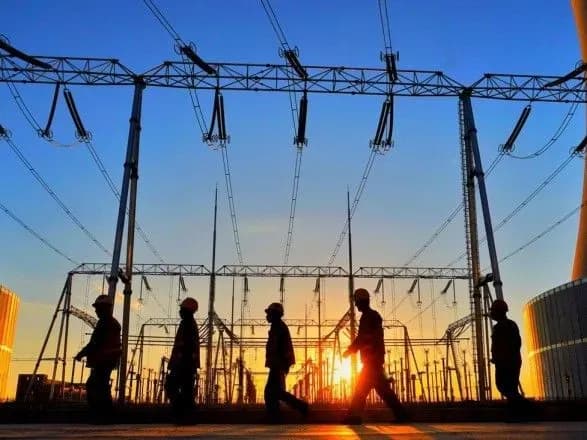 Китай хоче скоротити споживання викопного палива до 20% до 2060 року