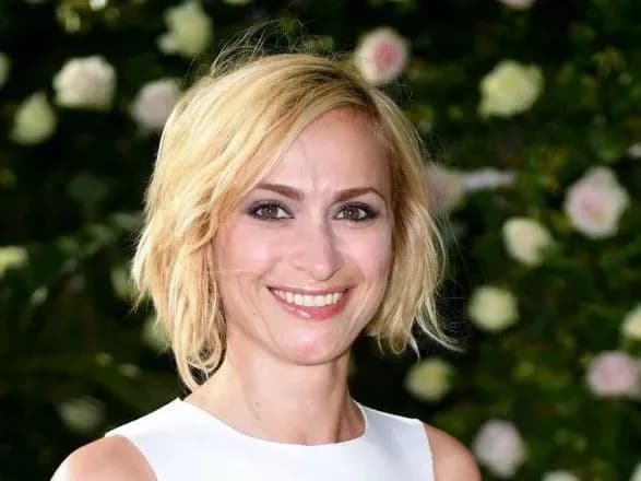 Трагічна загибель операторки Гатчинс: асистента раніше звільняли через інцидент зі зброєю