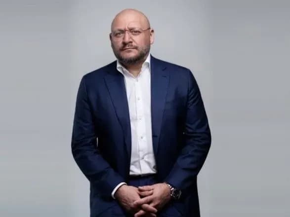 Добкін вважає, що Кернеса відправили до "Шаріте" з "квитком в один кінець" і обіцяє докопатися до істини