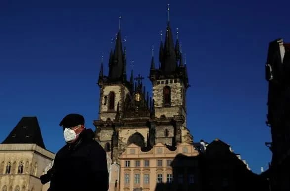 У Чехії вперше від квітня зафіксували більше 6 тисяч випадків COVID-19