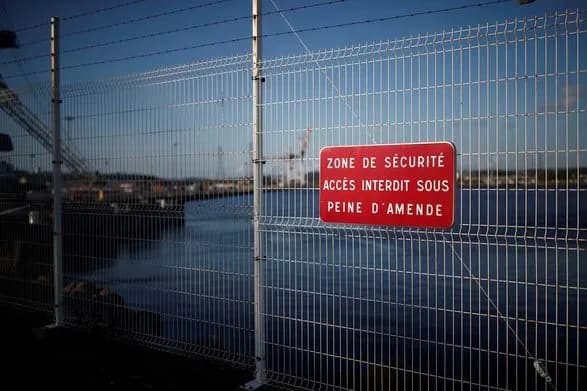 Франція оштрафувала британські човни через загострення рибальської суперечки