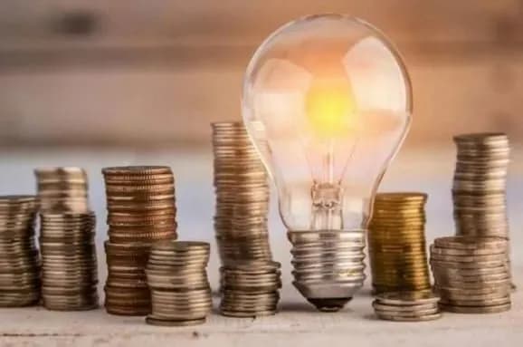 Кабмін зменшив обсяг компенсацій за підвищені з цього року тарифи на електроенергію