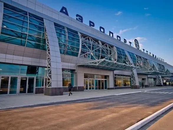 Boeing 747 здійснив аварійну посадку в Новосибірську