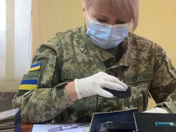 “Женские паспорта”: в Николаевском порту задержали моряков-египтян с проблемными документами