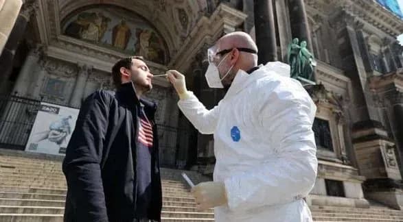 У Німеччині рівень зараження коронавірусом досяг найвищого піку з початку пандемії