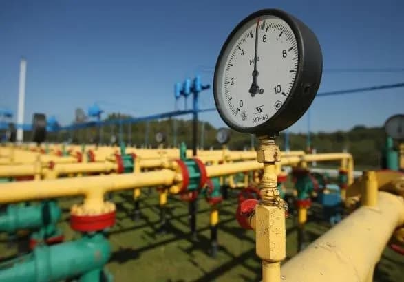 На Луганщині під ворожий обстріл потрапив газопровід: виник вогняний факел у кілька метрів