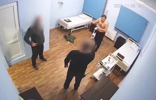 Саакашвілі до нової в'язниці натовпом несли на руках: показали відео