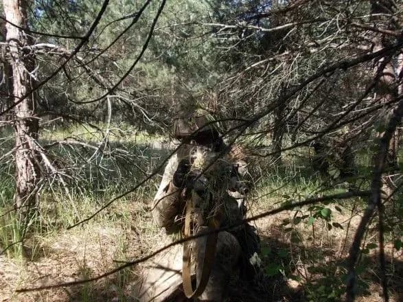 Військові біля кордону з Білоруссю готові реагувати на спроби диверсантів прорватися в Україну під виглядом мігрантів - "61 опєбр"