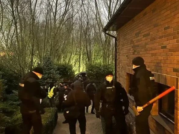 Обшуки у нардепа Киви: прокуратура назвала причину