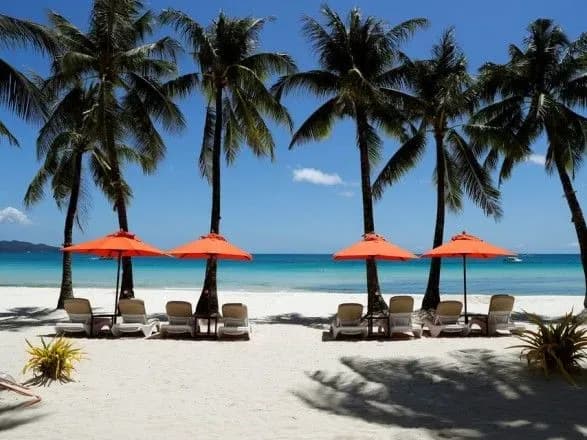 Філіппіни відкриють кордони для вакцинованих туристів