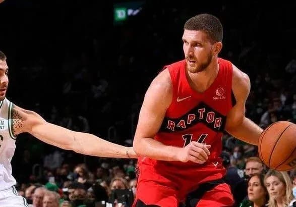 Выступление Михайлюка помогло "Торонто" обыграть клуб Леня в НБА