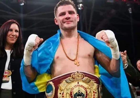 Непереможний боксер Берінчик проведе захист чемпіонського титулу проти росіянина