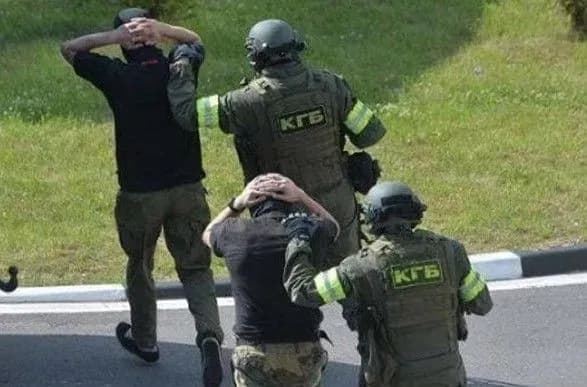 Арестович вважає, що ексочільник ГУР Бурба сам тричі переносив операцію щодо захоплення "вагнерівців"