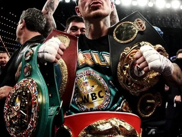 Обидчик Ломаченко проиграл чемпионские пояса австралийскому непобедимому боксеру