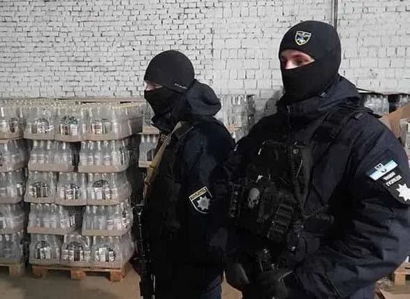 Монастирський повідомив про перші результати операції “Акциз”: вилучено понад мільйон пачок контрафактних сигарет та тисячі літрів алкоголю