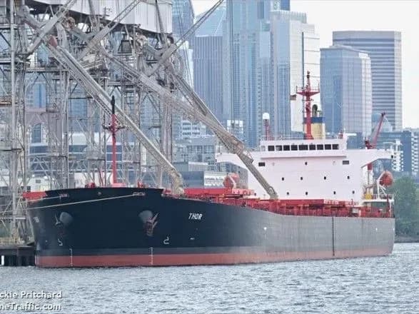 Тіло три доби на борту: до Туреччини прибуло судно з мертвим українським моряком