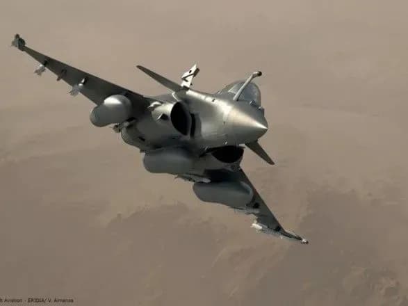 Франція підписала з ОАЕ мегаконтракт на 80 винищувачів Rafale