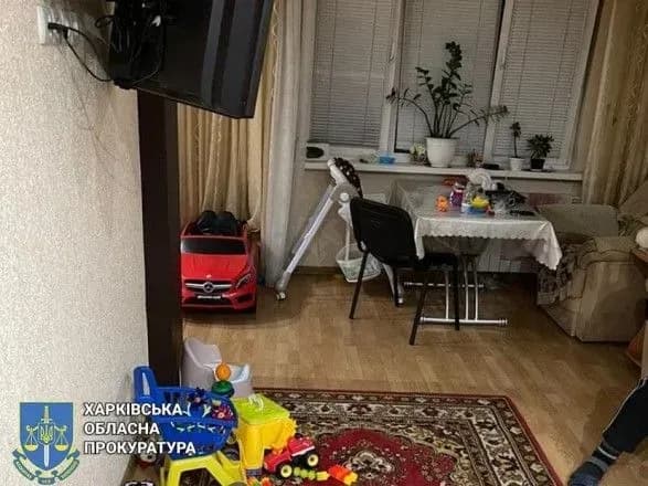 Задушила 2-річного сина та вистрибнула з вікна: матері повідомили про підозру