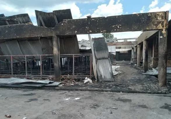 У столиці Бурунді внаслідок пожежі у в'язниці загинули десятки ув'язнених