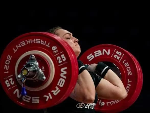 Українська важкоатлетка стала абсолютною чемпіонкою світу
